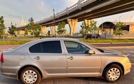 Skoda Octavia, 2011 год, 1 086 000 рублей, 2 фотография
