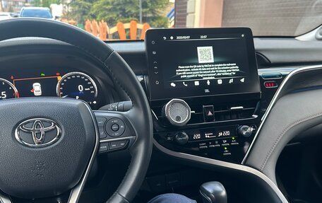 Toyota Camry, 2023 год, 3 600 000 рублей, 9 фотография