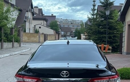 Toyota Camry, 2023 год, 3 600 000 рублей, 4 фотография