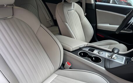 Genesis G70 I, 2019 год, 2 400 000 рублей, 15 фотография
