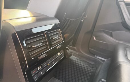 Volkswagen Touareg III, 2021 год, 6 400 000 рублей, 7 фотография