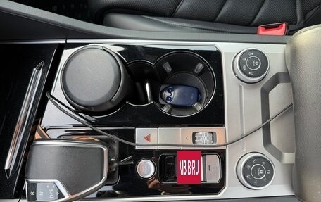 Volkswagen Touareg III, 2021 год, 6 400 000 рублей, 10 фотография
