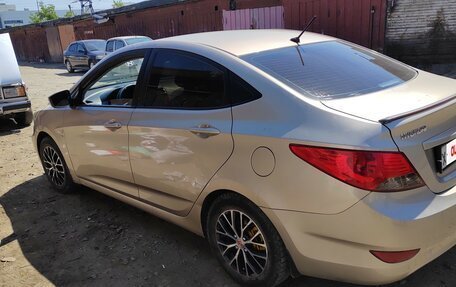 Hyundai Solaris II рестайлинг, 2013 год, 700 000 рублей, 6 фотография