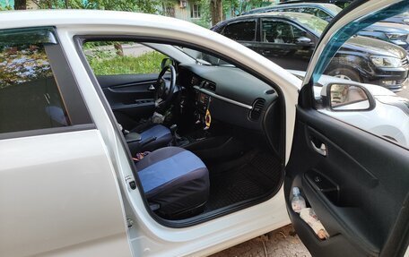 KIA Rio IV, 2018 год, 1 400 000 рублей, 6 фотография