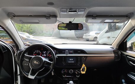 KIA Rio IV, 2018 год, 1 400 000 рублей, 8 фотография