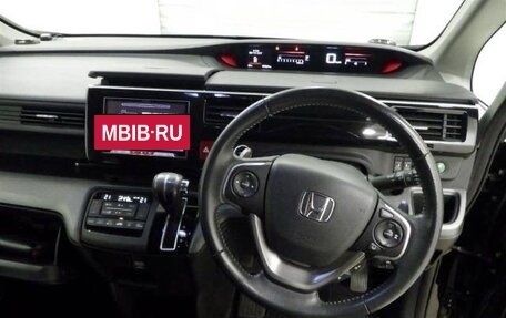 Honda Stepwgn IV, 2016 год, 1 645 000 рублей, 4 фотография