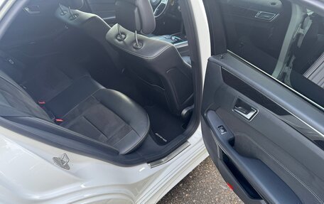 Mercedes-Benz E-Класс, 2014 год, 1 830 000 рублей, 21 фотография