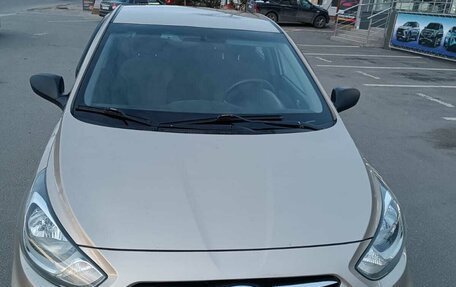 Hyundai Solaris II рестайлинг, 2014 год, 817 000 рублей, 2 фотография
