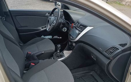 Hyundai Solaris II рестайлинг, 2014 год, 817 000 рублей, 16 фотография