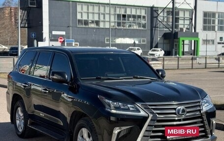 Lexus LX III, 2016 год, 5 800 000 рублей, 3 фотография