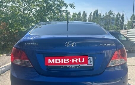 Hyundai Solaris II рестайлинг, 2011 год, 850 000 рублей, 5 фотография