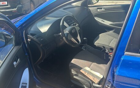 Hyundai Solaris II рестайлинг, 2011 год, 850 000 рублей, 10 фотография
