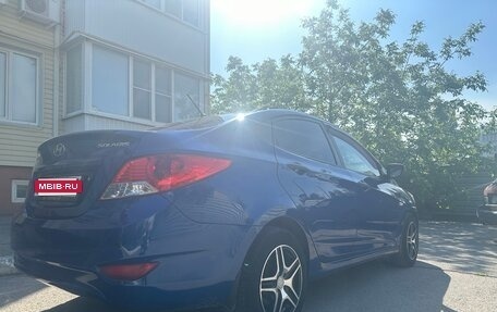 Hyundai Solaris II рестайлинг, 2011 год, 850 000 рублей, 6 фотография