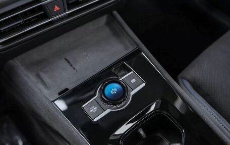 Volkswagen Tiguan, 2025 год, 4 990 000 рублей, 17 фотография