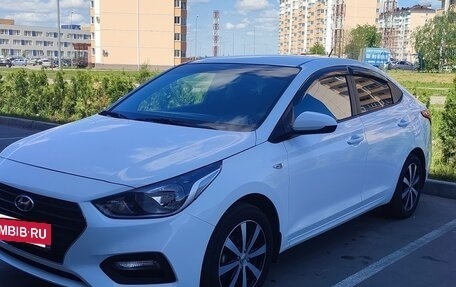 Hyundai Solaris II рестайлинг, 2017 год, 1 120 000 рублей, 5 фотография
