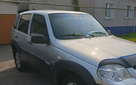 Chevrolet Niva I рестайлинг, 2011 год, 520 000 рублей, 5 фотография