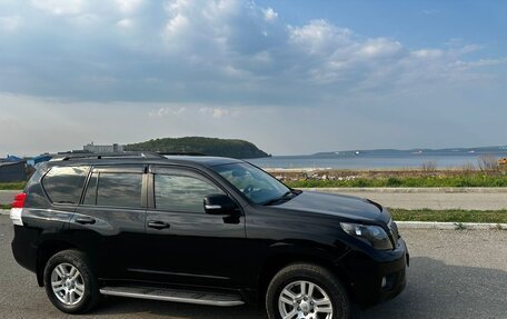 Toyota Land Cruiser Prado 150 рестайлинг 2, 2010 год, 3 000 000 рублей, 6 фотография