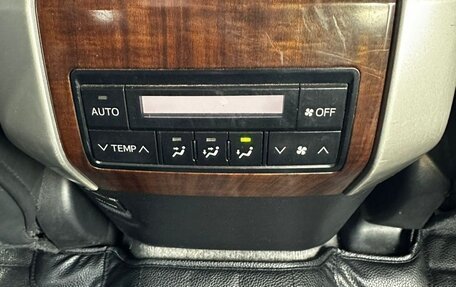 Toyota Land Cruiser Prado 150 рестайлинг 2, 2010 год, 3 000 000 рублей, 18 фотография