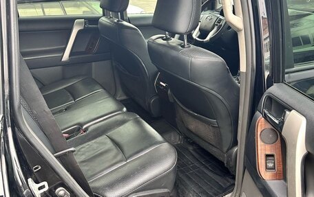 Toyota Land Cruiser Prado 150 рестайлинг 2, 2010 год, 3 000 000 рублей, 28 фотография