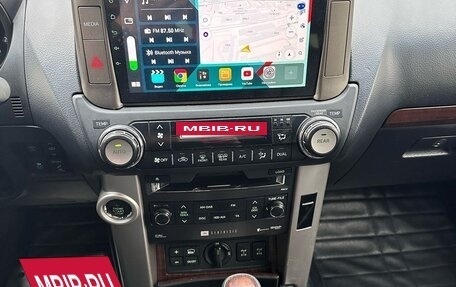 Toyota Land Cruiser Prado 150 рестайлинг 2, 2010 год, 3 000 000 рублей, 21 фотография