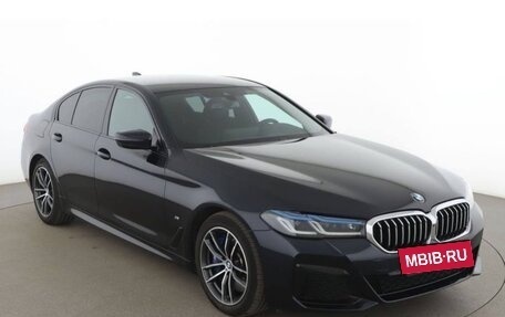BMW 5 серия, 2021 год, 7 600 000 рублей, 4 фотография