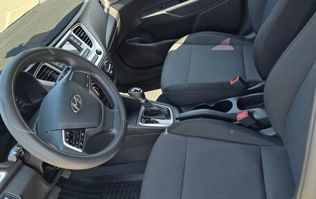 Hyundai Solaris II рестайлинг, 2020 год, 1 200 000 рублей, 21 фотография