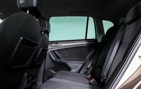 Volkswagen Tiguan II, 2019 год, 2 298 000 рублей, 12 фотография