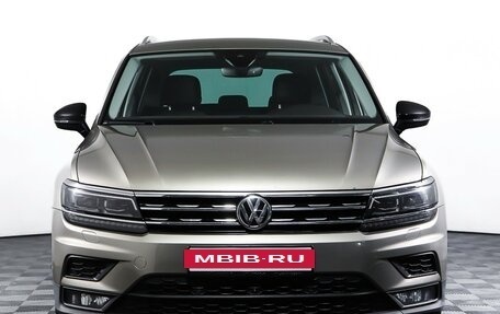 Volkswagen Tiguan II, 2019 год, 2 298 000 рублей, 2 фотография