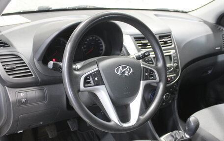 Hyundai Solaris II рестайлинг, 2012 год, 677 000 рублей, 10 фотография