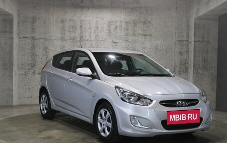 Hyundai Solaris II рестайлинг, 2012 год, 677 000 рублей, 3 фотография