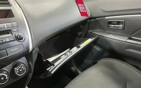 Mitsubishi ASX I рестайлинг, 2011 год, 830 000 рублей, 29 фотография