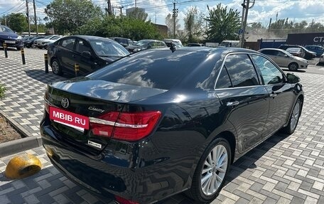 Toyota Camry, 2017 год, 2 250 000 рублей, 4 фотография