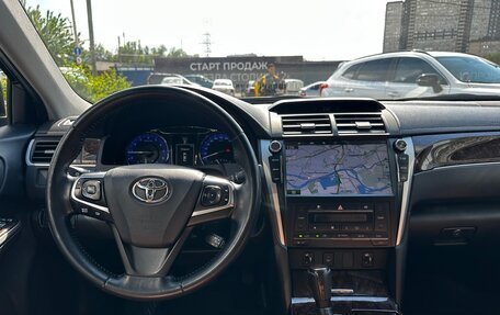 Toyota Camry, 2017 год, 2 250 000 рублей, 22 фотография