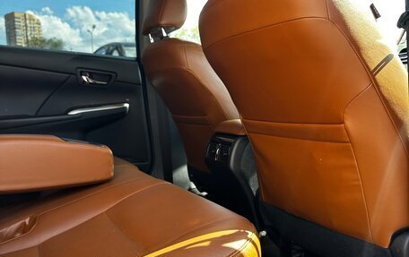 Toyota Camry, 2017 год, 2 250 000 рублей, 28 фотография
