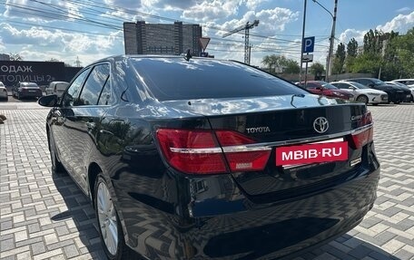 Toyota Camry, 2017 год, 2 250 000 рублей, 6 фотография