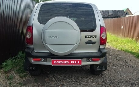 Chevrolet Niva I рестайлинг, 2003 год, 270 000 рублей, 3 фотография