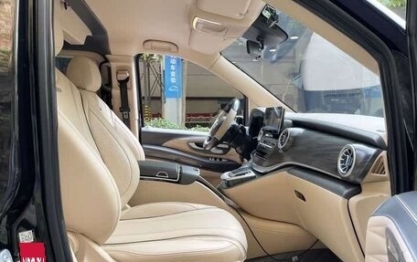 Mercedes-Benz Vito, 2021 год, 4 970 000 рублей, 13 фотография