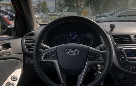 Hyundai Solaris II рестайлинг, 2015 год, 880 000 рублей, 12 фотография