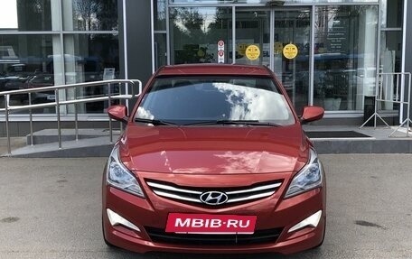 Hyundai Solaris II рестайлинг, 2015 год, 880 000 рублей, 2 фотография