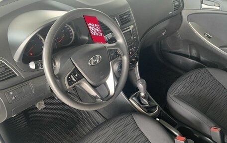 Hyundai Solaris II рестайлинг, 2015 год, 1 034 000 рублей, 10 фотография