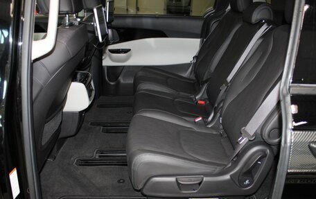 KIA Carnival, 2021 год, 4 050 000 рублей, 9 фотография