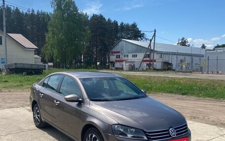Volkswagen Passat B7, 2012 год, 850 000 рублей, 2 фотография