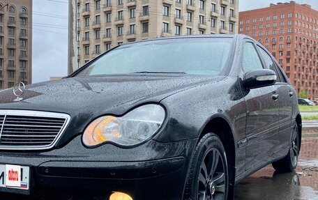 Mercedes-Benz C-Класс, 2003 год, 620 000 рублей, 3 фотография