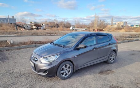 Hyundai Solaris II рестайлинг, 2011 год, 650 000 рублей, 7 фотография