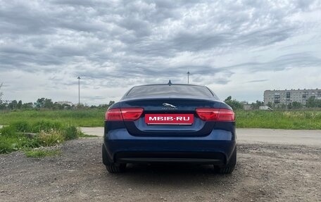 Jaguar XE I рестайлинг, 2015 год, 1 800 000 рублей, 5 фотография
