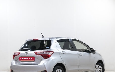 Toyota Vitz, 2018 год, 1 029 000 рублей, 7 фотография