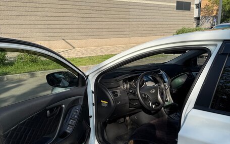 Hyundai Avante, 2011 год, 1 000 000 рублей, 6 фотография
