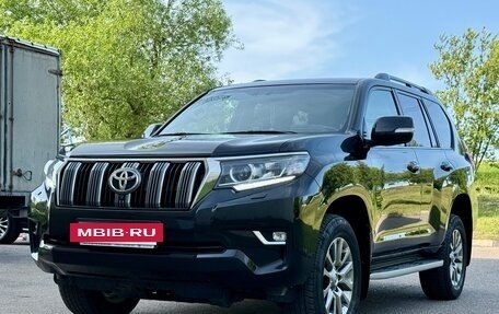 Toyota Land Cruiser Prado 150 рестайлинг 2, 2018 год, 5 549 000 рублей, 9 фотография