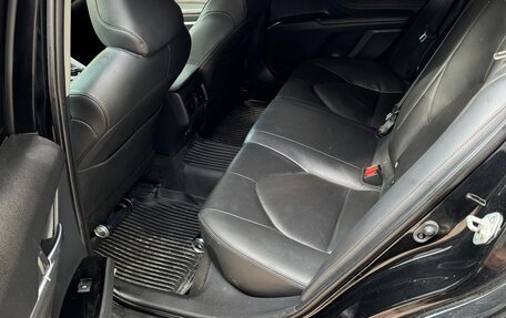 Toyota Camry, 2019 год, 2 000 000 рублей, 6 фотография