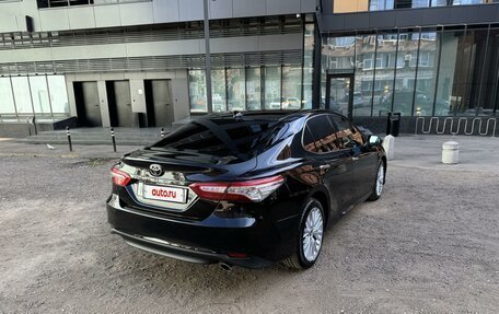 Toyota Camry, 2019 год, 2 800 000 рублей, 11 фотография